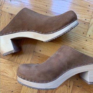 Sven Clogs size 40 (brown nubuck like new!)